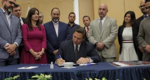 Desantis signs Florida's social media law