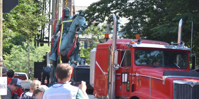 charlottesville confederate statues