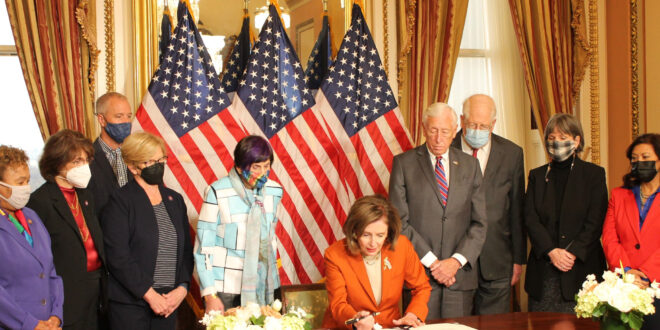 Congress passes government funding bill