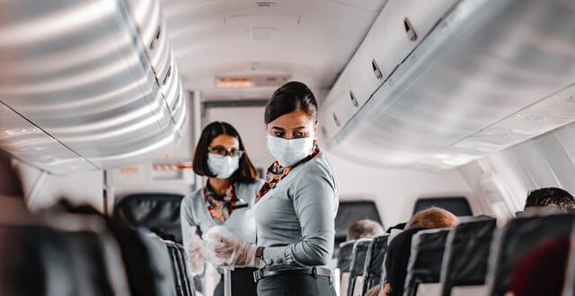 mask on airplane