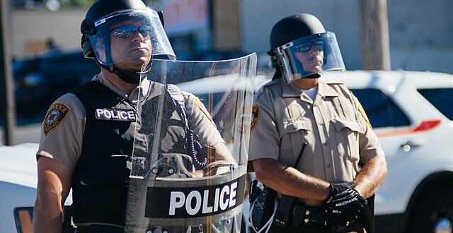 police in riot gear