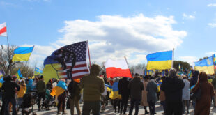 Ukraine demonstrators