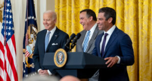 President Biden, Mayor Andy Ginther, and Mayor Francis Suarez stand side-by-side.