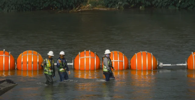barriers in the Rio Grande