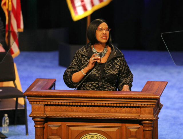 - Poli Alert New Jersey Lt. Gov. Sheila Y. Oliver
