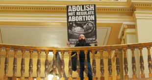 anti-abortion protestor
