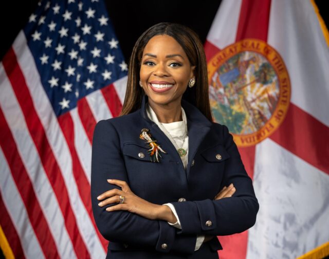 Congresswoman-Sheila-Cherfilus-McCormick-Official-Portrait-1-2048x1612 - Poli Alert Sheila Cherfilus-McCormick