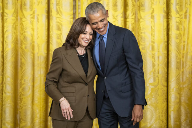 - Poli Alert President Barack Obama and Vice President Kamala Harris