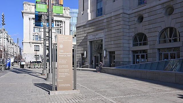 Sign and entrance for USAID Washington DC - Poli Alert USAID