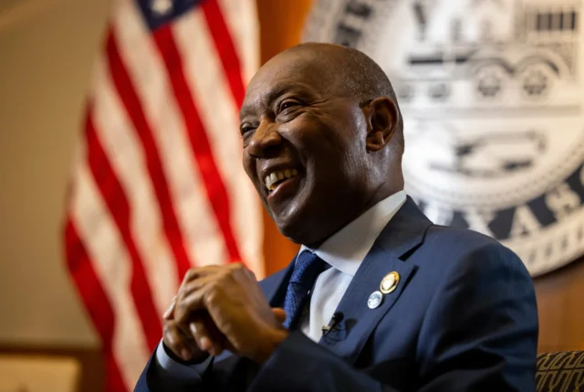 Sylvester Turner - Poli Alert Sylvester Turner