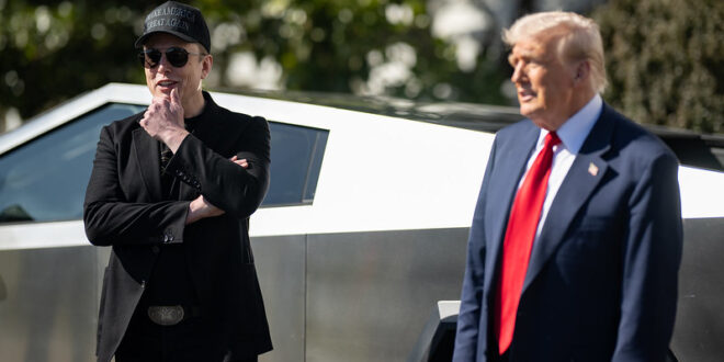 President Trump an Elon Musk in front of a Tesla Cybertruck