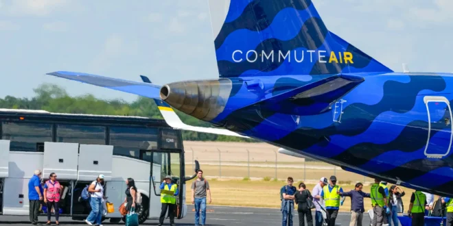 Texas House Democrats flee state