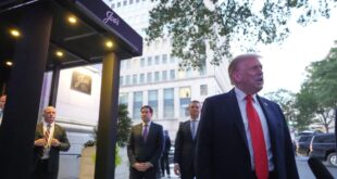 President Trump at Joe's Seafood in Washington, D.C.
