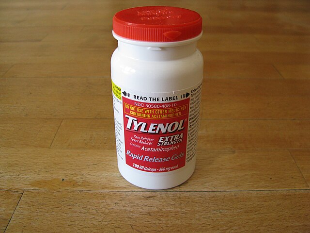 Tylenol_bottle_closeup - Poli Alert Tylenol