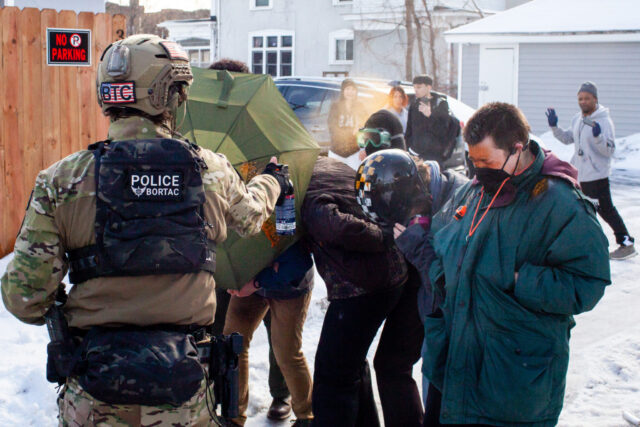 - Poli Alert Federal agents spray demonstrators at close range with irritants in Minnesota