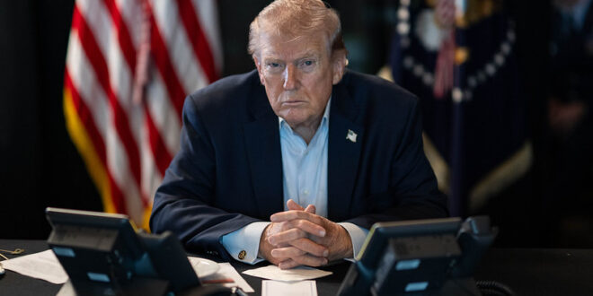 President Donald J. Trump oversees Operation Epic Fury at Mar-a-Lago, Palm Beach, FL, March 1, 2026. (White House photo by Daniel Torok)