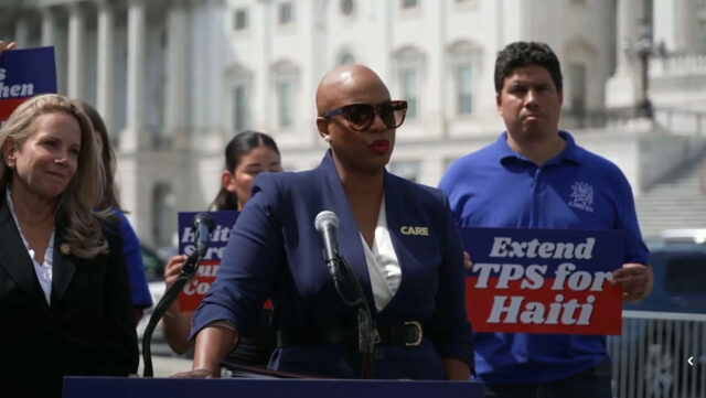 Ayanna Pressley - Poli Alert Ayanna Pressley