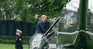 Trump boards Marine One