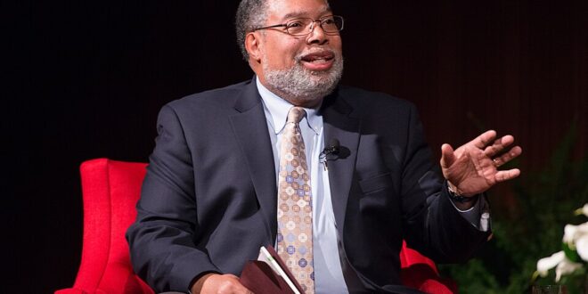 Lonnie Bunch